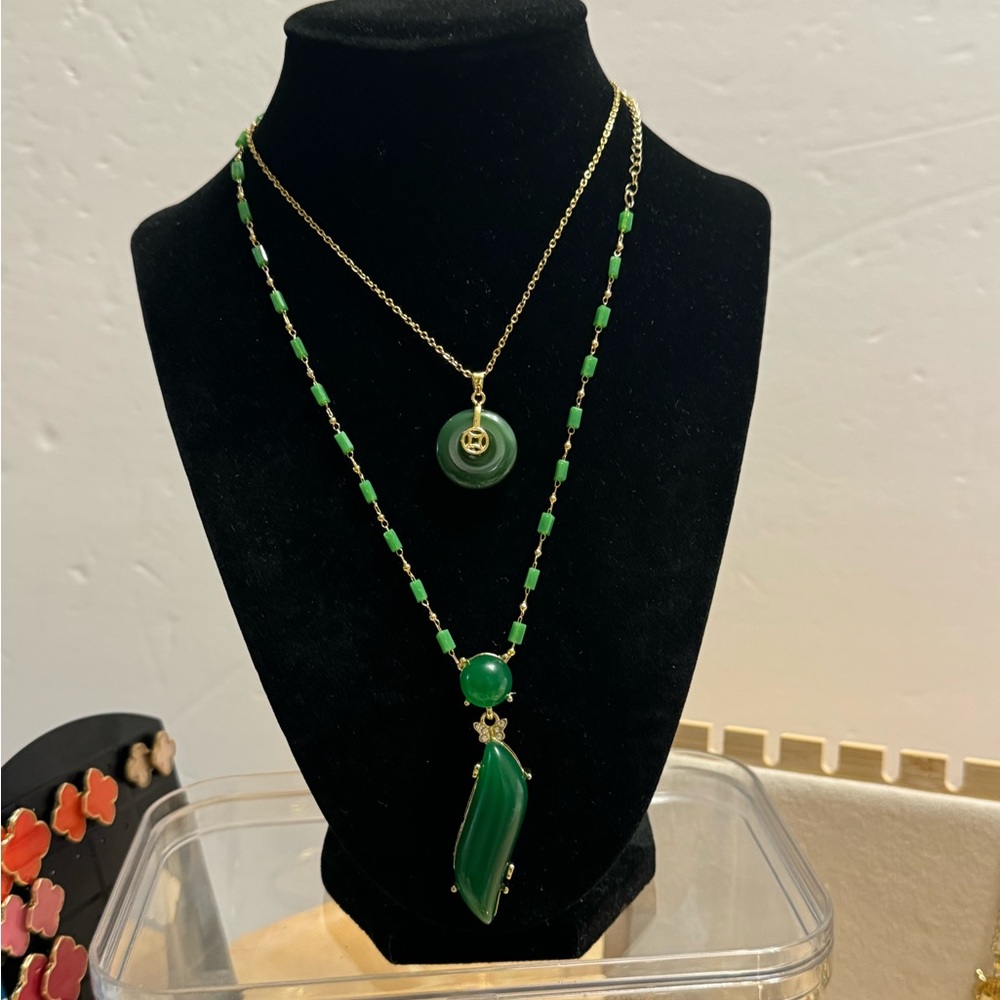 JADE AMY NECKLACE